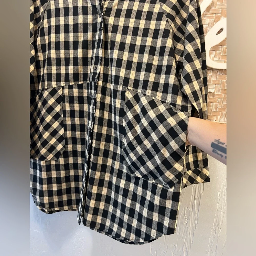 ENTRO Plaid Black and Cream Women's Tunic Top Size M - Picture 3 of 6